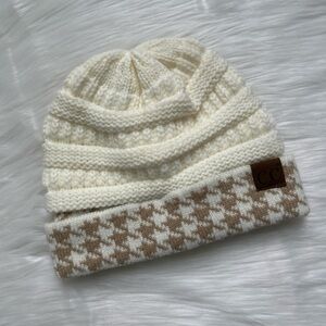 Women’s C.C Ivory and Beige Knit Beanie